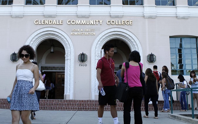 tn-gnp-glendale-community-college-predicts-enr-001.jpg