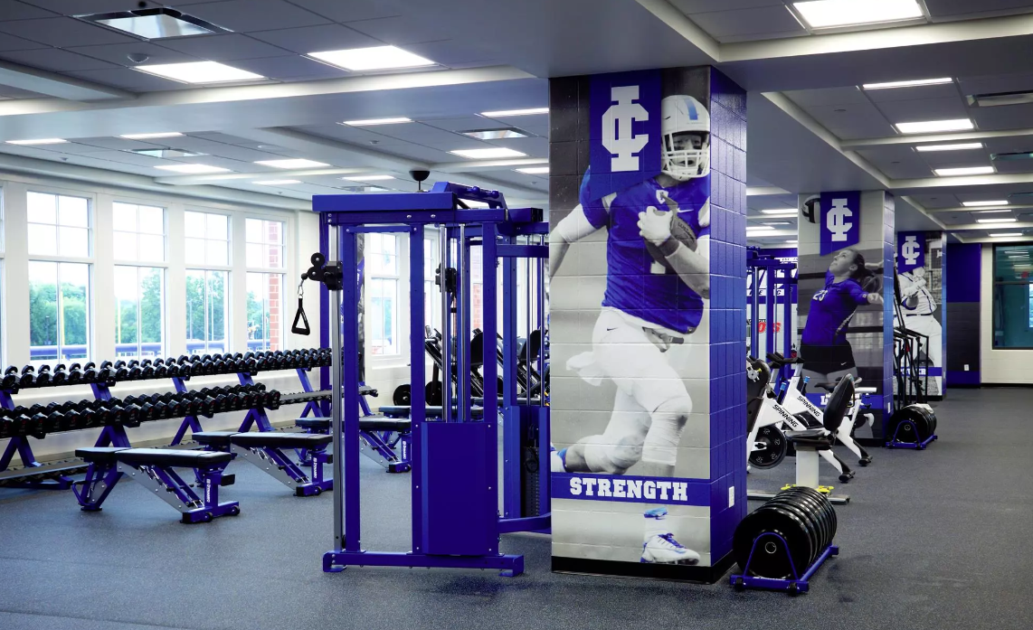 Illinois Colleg gym